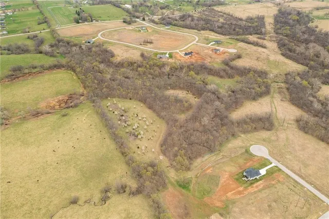 $530,000 | 14400 Stringtown Ct Lake, Greenwood, MO 64034