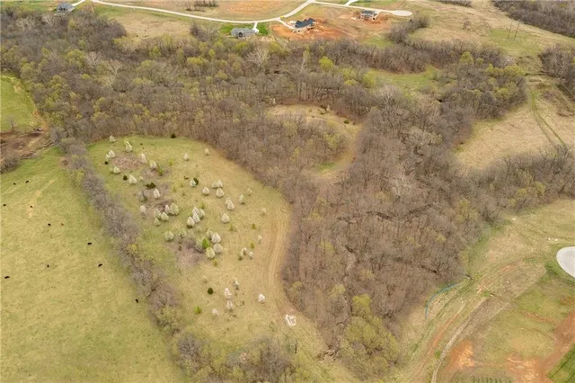 $530,000 | 14400 Stringtown Ct Lake, Greenwood, MO 64034