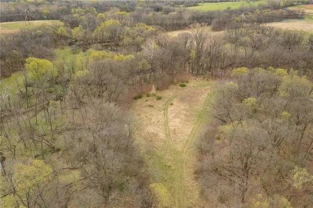 $530,000 | 14400 Stringtown Ct Lake, Greenwood, MO 64034