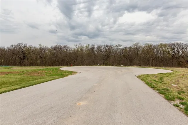 $530,000 | 14400 Stringtown Ct Lake, Greenwood, MO 64034