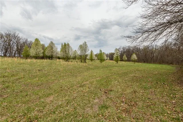 $530,000 | 14400 Stringtown Ct Lake, Greenwood, MO 64034