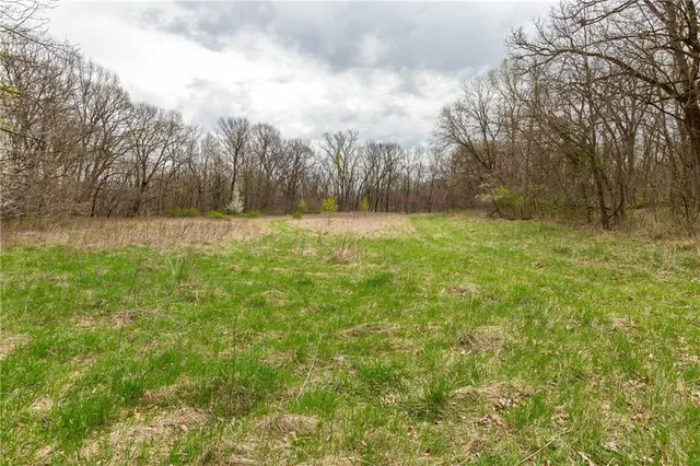 $530,000 | 14400 Stringtown Ct Lake, Greenwood, MO 64034