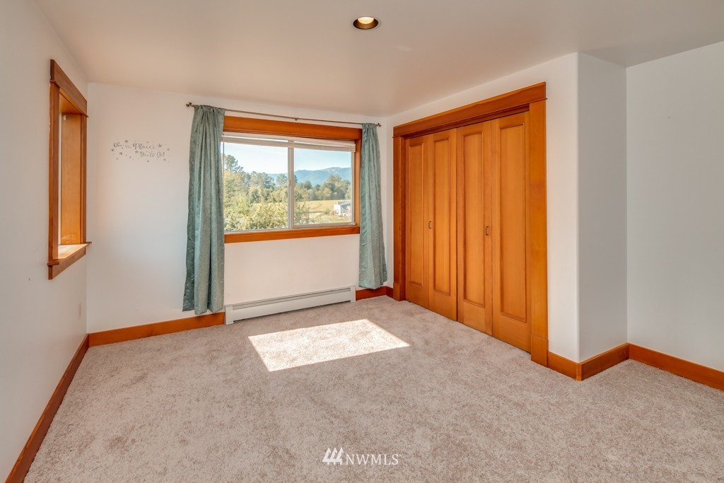 5904 Truck Road Deming, WA 98244 - Photo 16 of 22