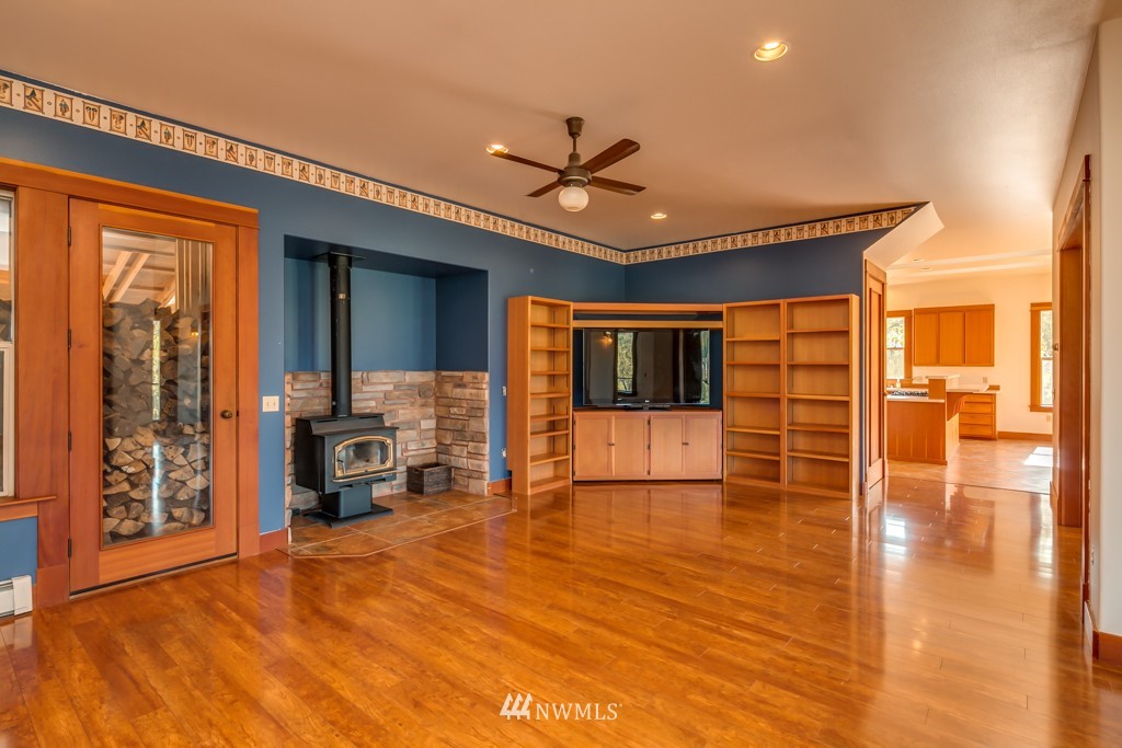 5904 Truck Road Deming, WA 98244 - Photo 6 of 22
