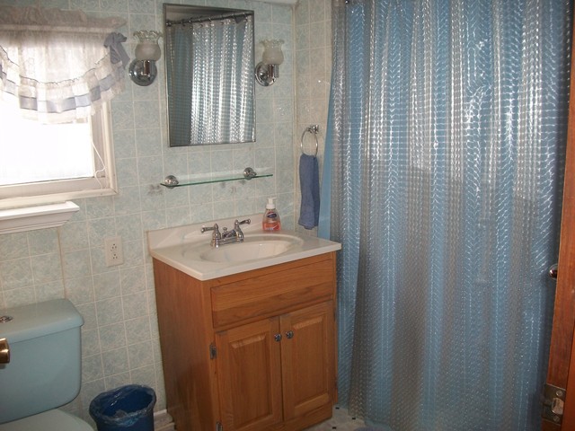 2755 Shaw Road Compton, IL 61318 - Photo 13 of 21 a bathroom with a sink toilet and shower