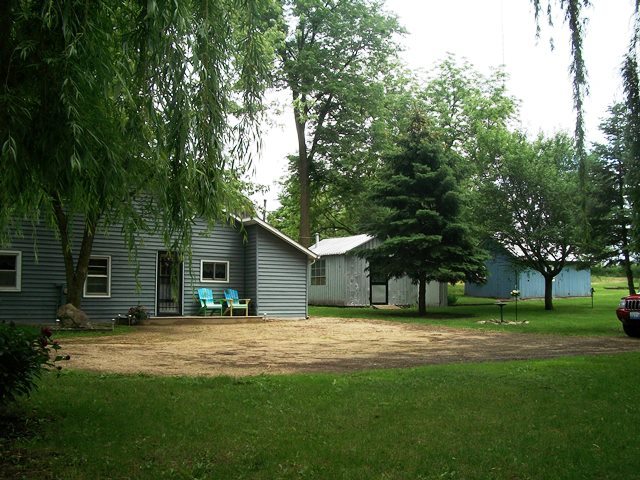 2755 Shaw Road Compton, IL 61318 - Photo 20 of 21 a front view of house with yard and green space