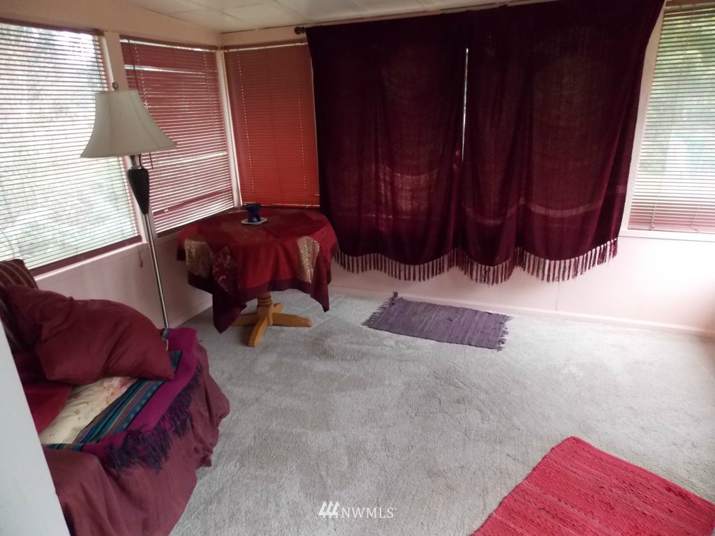 18981 Cook Road Southeast Yelm, WA 98597 - Photo 14 of 21 Gallery Image 14
