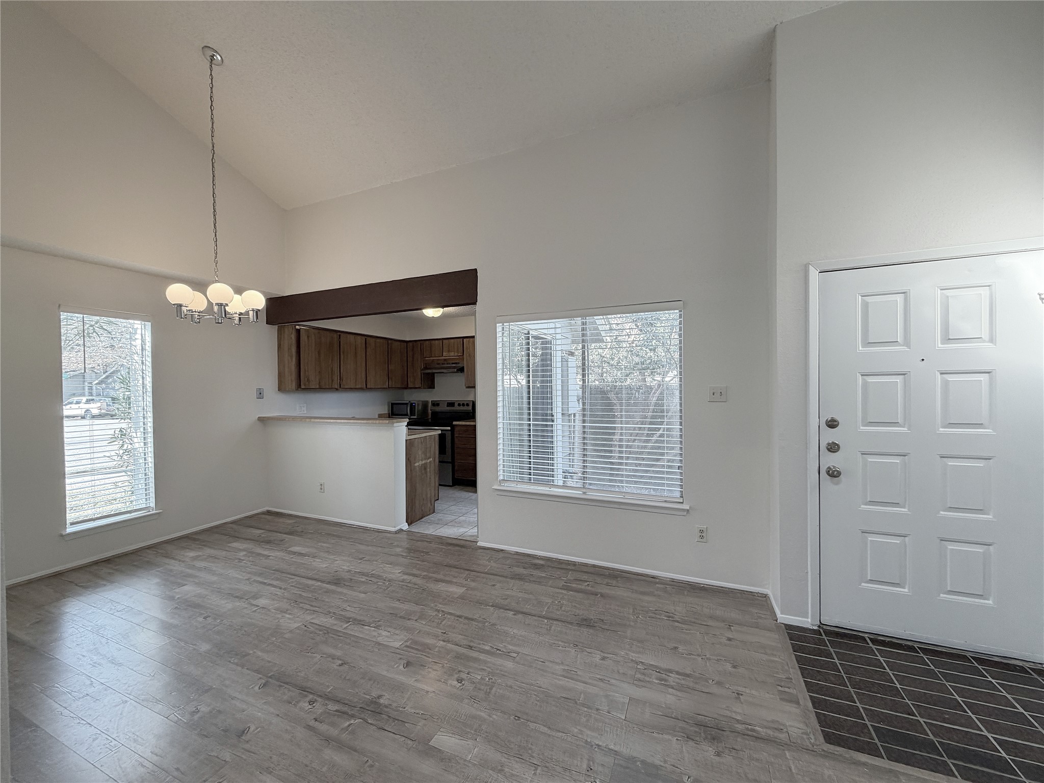 7103 Brendam Lane Houston, TX 77072 - Photo 9 of 24 Dining room/ Kitchen