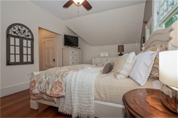 2 Gardner Road, Unit 3 Brookline, MA 02445 - Photo 14 of 24