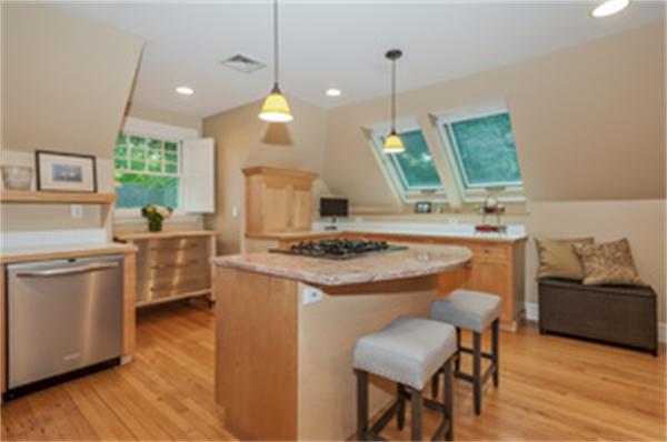 2 Gardner Road, Unit 3 Brookline, MA 02445 - Photo 3 of 24