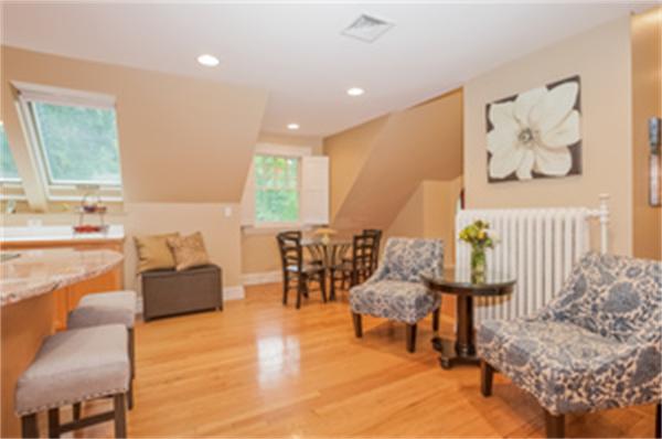 2 Gardner Road, Unit 3 Brookline, MA 02445 - Photo 5 of 24