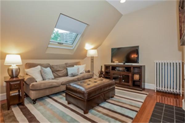 2 Gardner Road, Unit 3 Brookline, MA 02445 - Photo 9 of 24