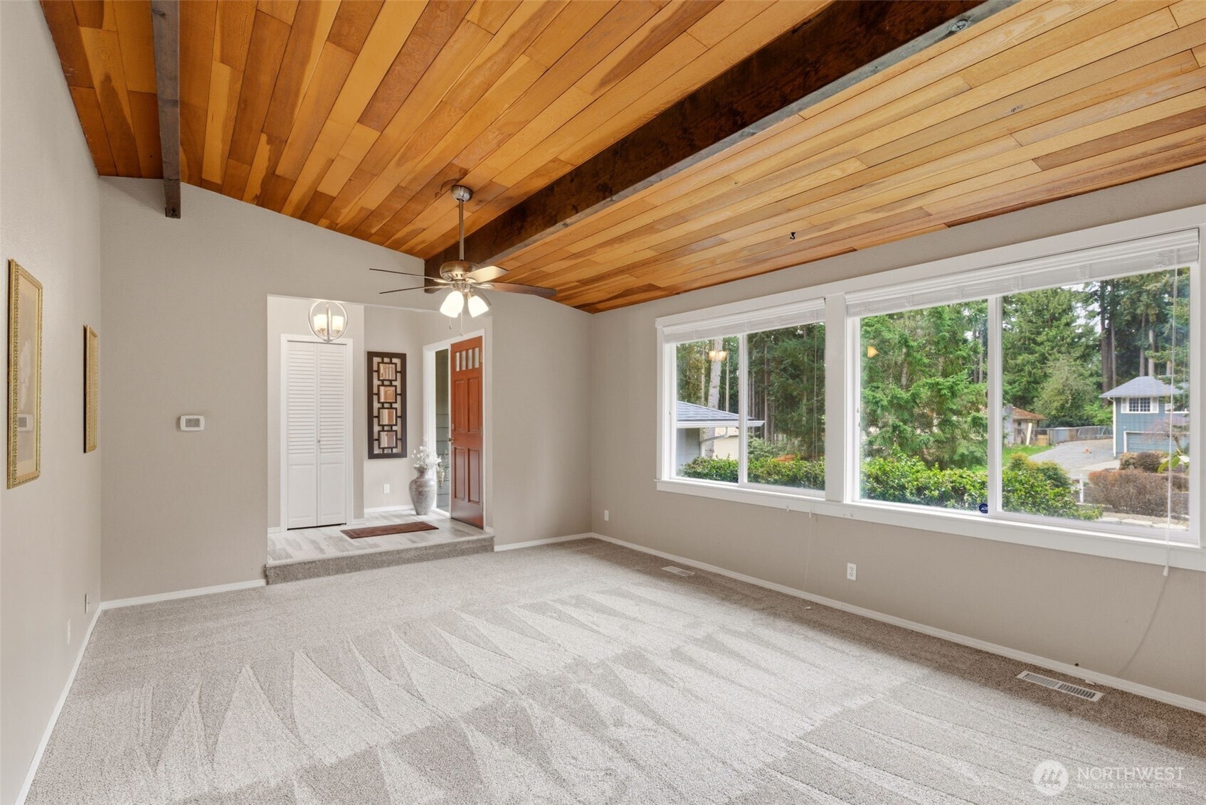 19005 63rd Street East Lake Tapps, WA 98391 - Photo 7 of 40