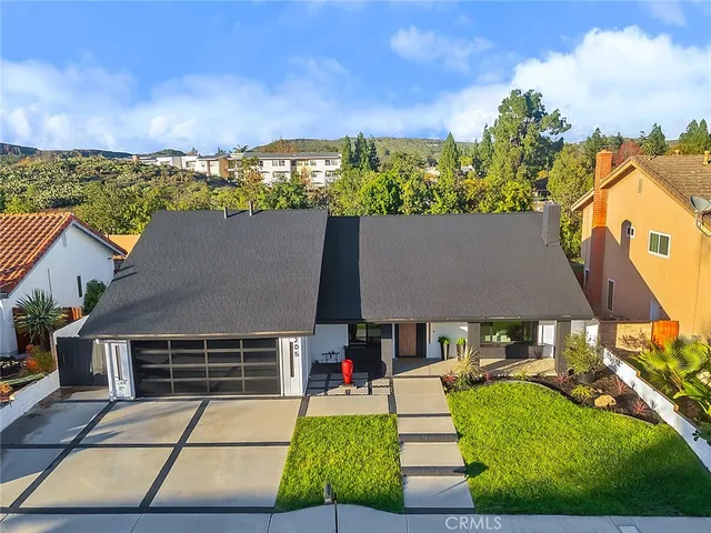 $1,225,000 | 205 Cedar Heights Drive, Thousand Oaks, CA 91360