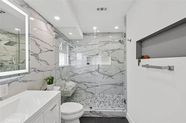 $1,225,000 | 205 Cedar Heights Drive, Thousand Oaks, CA 91360