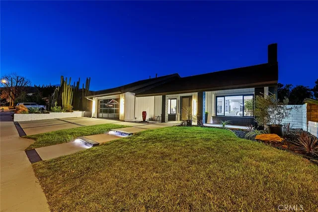 $1,225,000 | 205 Cedar Heights Drive, Thousand Oaks, CA 91360