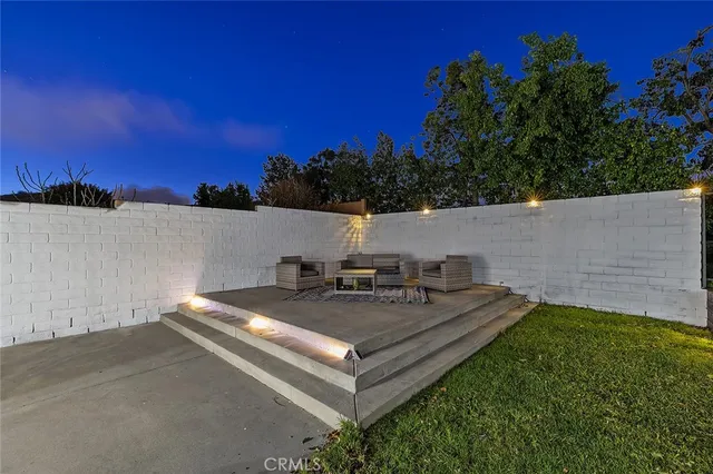 $1,225,000 | 205 Cedar Heights Drive, Thousand Oaks, CA 91360