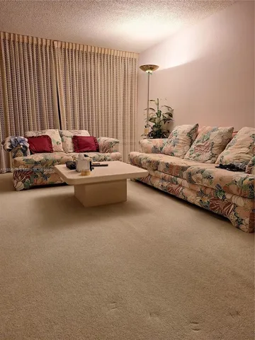 $109,900 | 3940 Inverrary Boulevard, Unit 402A, Lauderhill, FL 33319