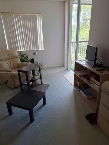 $109,900 | 3940 Inverrary Boulevard, Unit 402A, Lauderhill, FL 33319