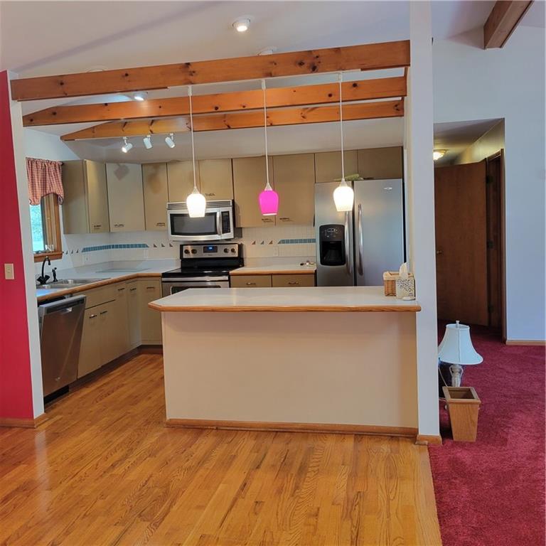 127 Pearce Road Mars, PA 16046 - Photo 2 of 14 Gallery Image 2