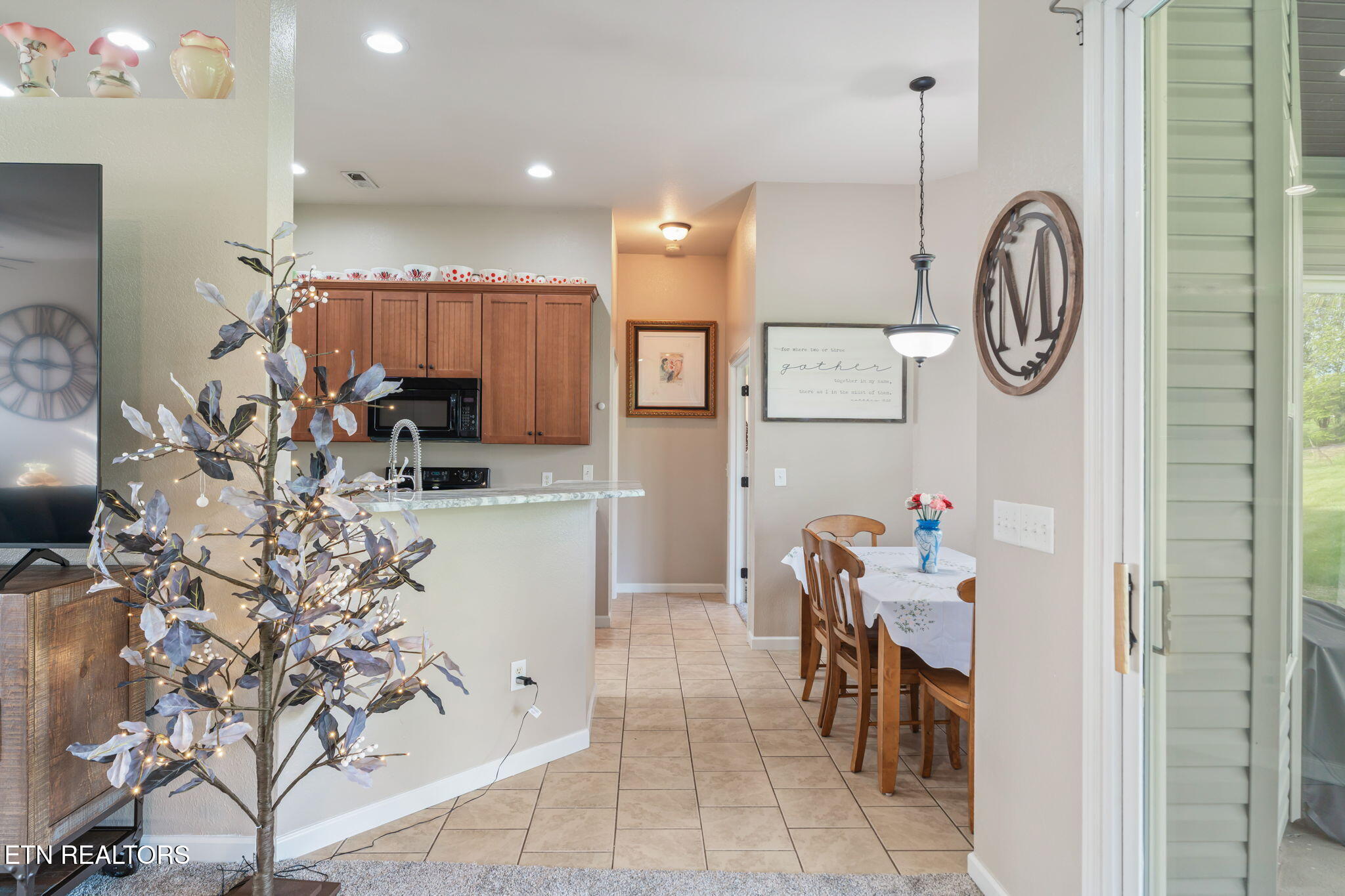 9360 Gabrielle Road Strawberry Plains, TN 37871 - Photo 20 of 47 16-web-or-mls-9360 Gabrielle Road-16