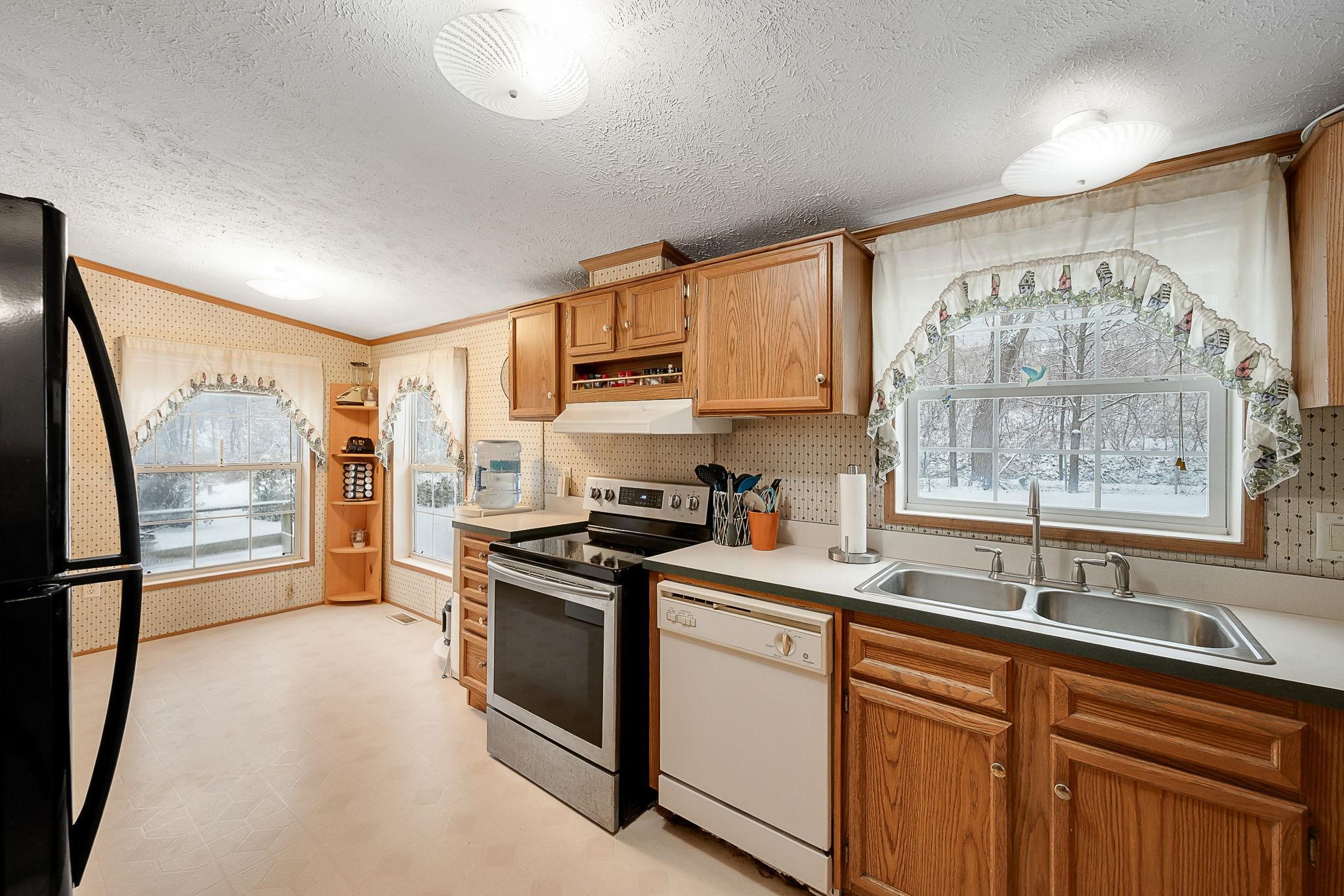 1450 Highway 2 Waterbury, VT 05676 - Photo 11 of 30