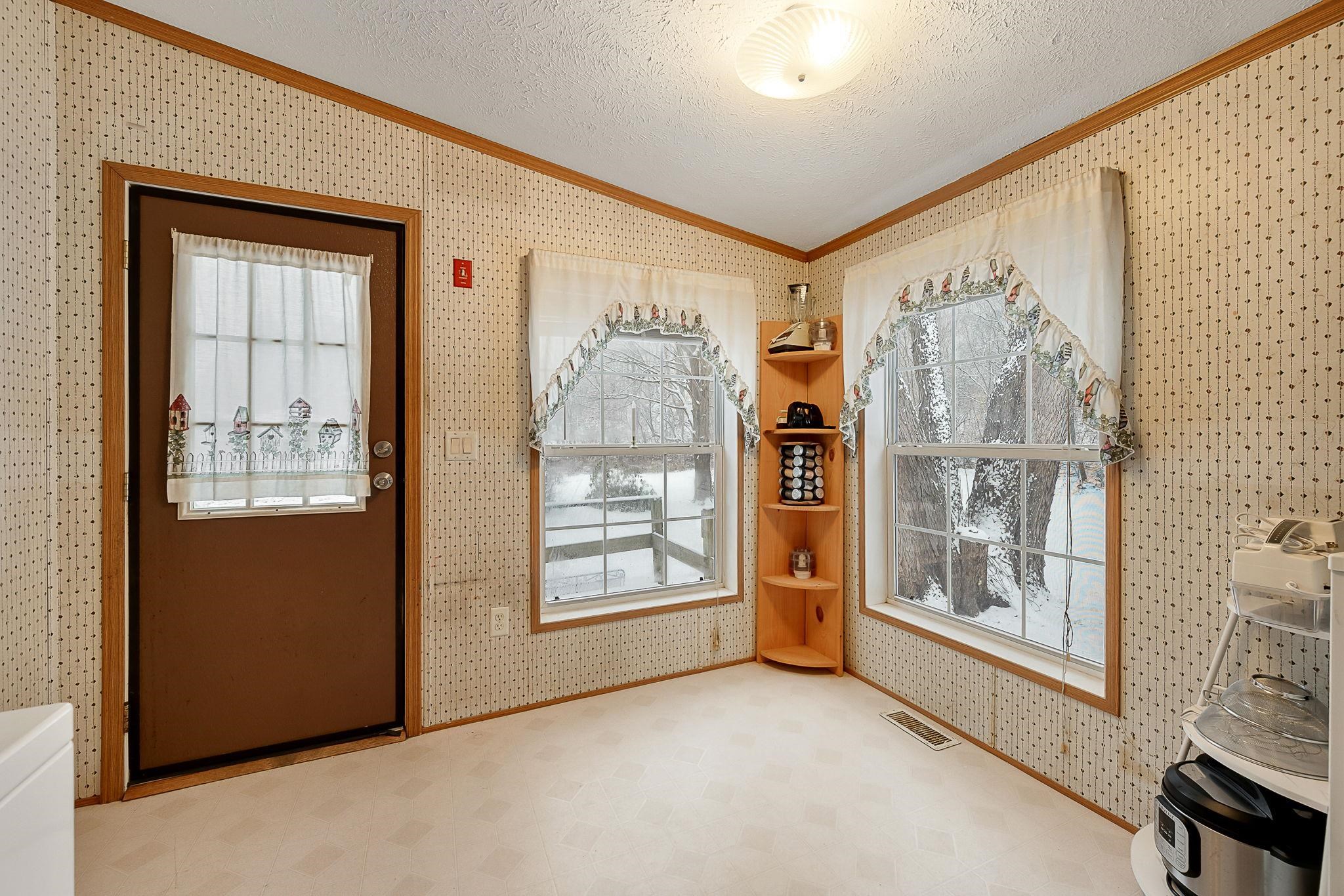 1450 Highway 2 Waterbury, VT 05676 - Photo 15 of 30