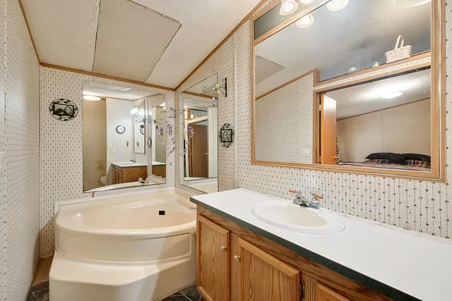 $295,000 | 1450 Highway 2, Waterbury, VT 05676