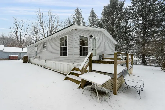 $295,000 | 1450 Highway 2, Waterbury, VT 05676