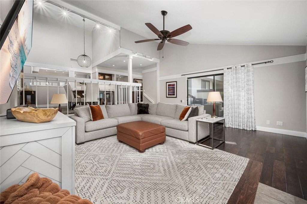 570 Old Ranch Road, Unit 17 Seal Beach, CA 90740 - Photo 18 of 68