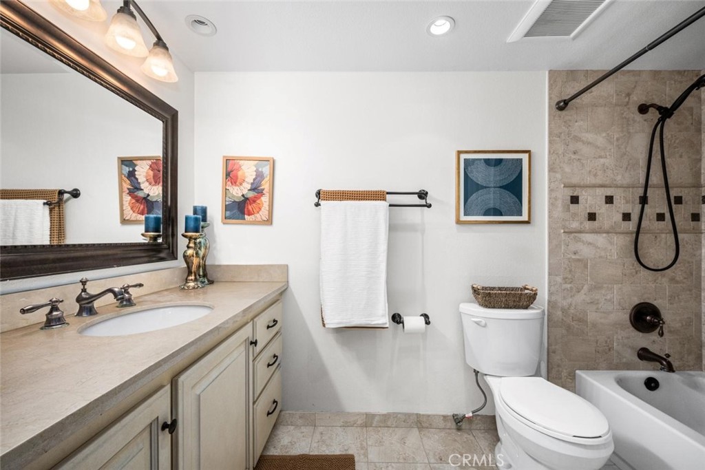 570 Old Ranch Road, Unit 17 Seal Beach, CA 90740 - Photo 22 of 68