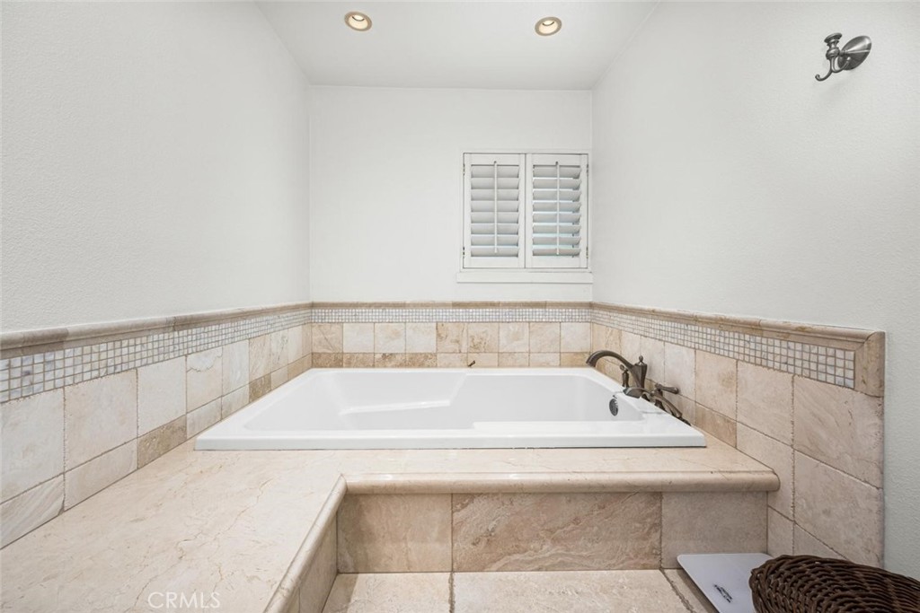 570 Old Ranch Road, Unit 17 Seal Beach, CA 90740 - Photo 54 of 68