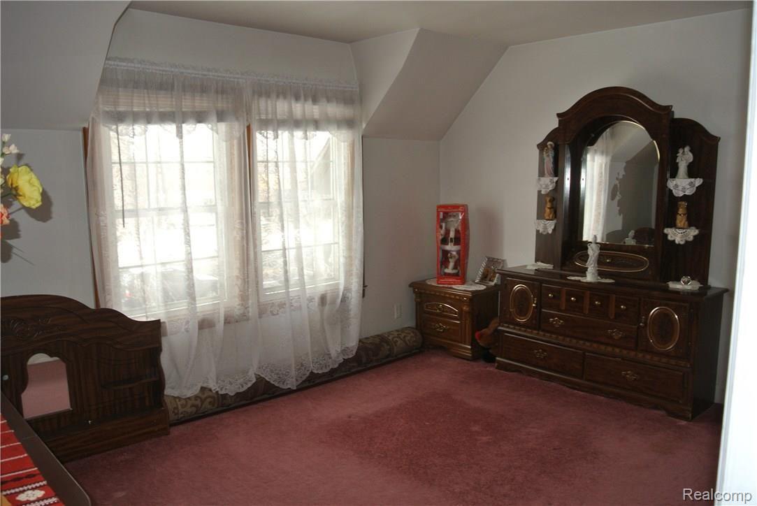 6452 Schaefer Road Dearborn, MI 48126 - Photo 10 of 14 DSC_0767.JPG