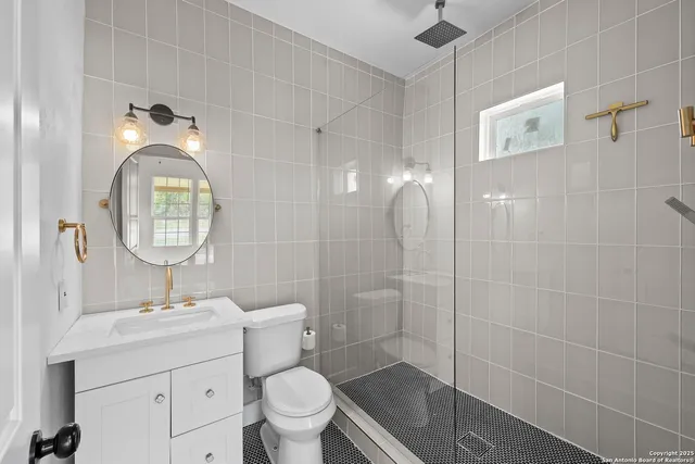 $1,790 | 725 Westfall Avenue, San Antonio, TX 78210