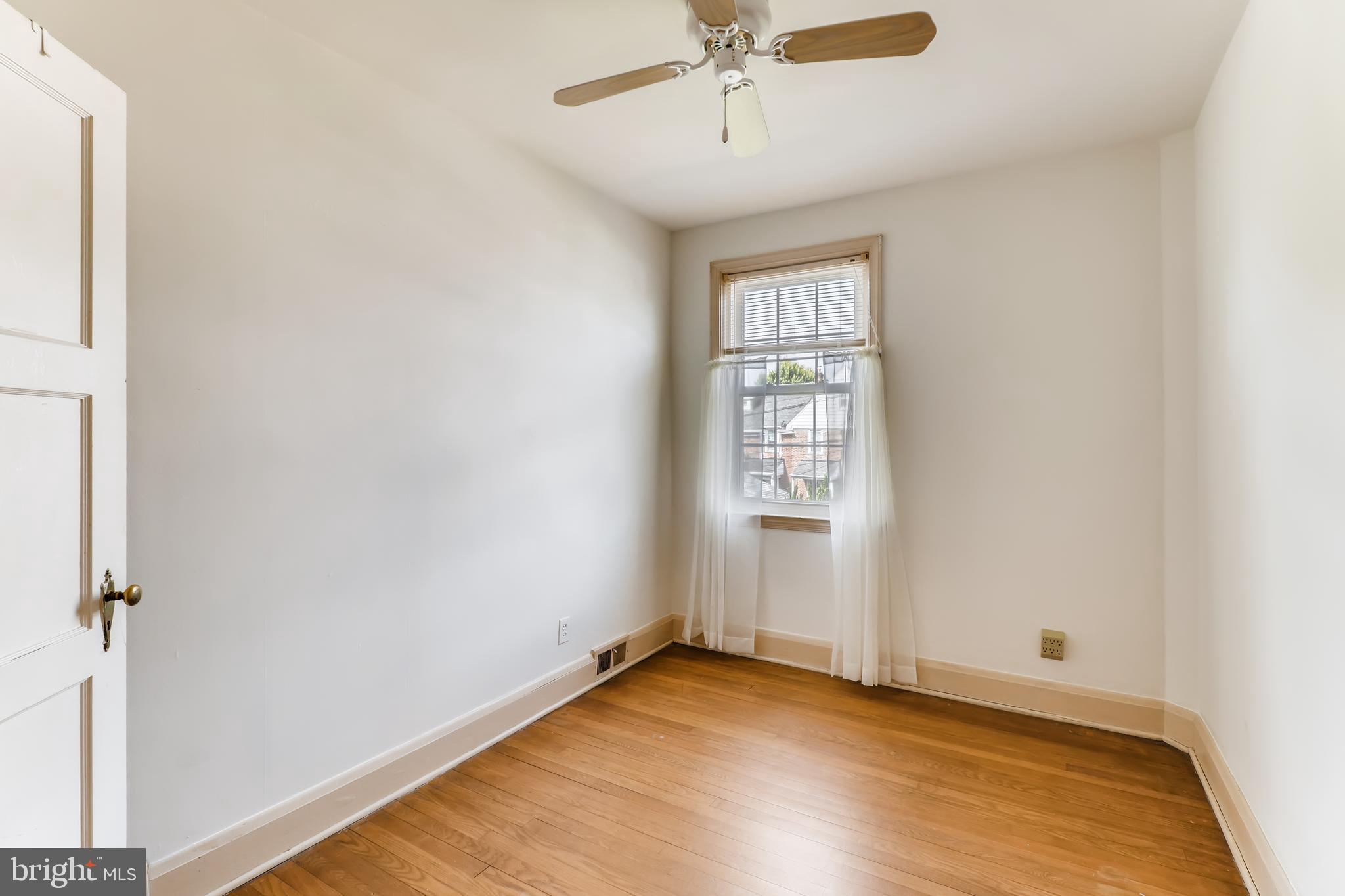 420 Overbrook Road Baltimore, MD 21212 - Photo 21 of 32