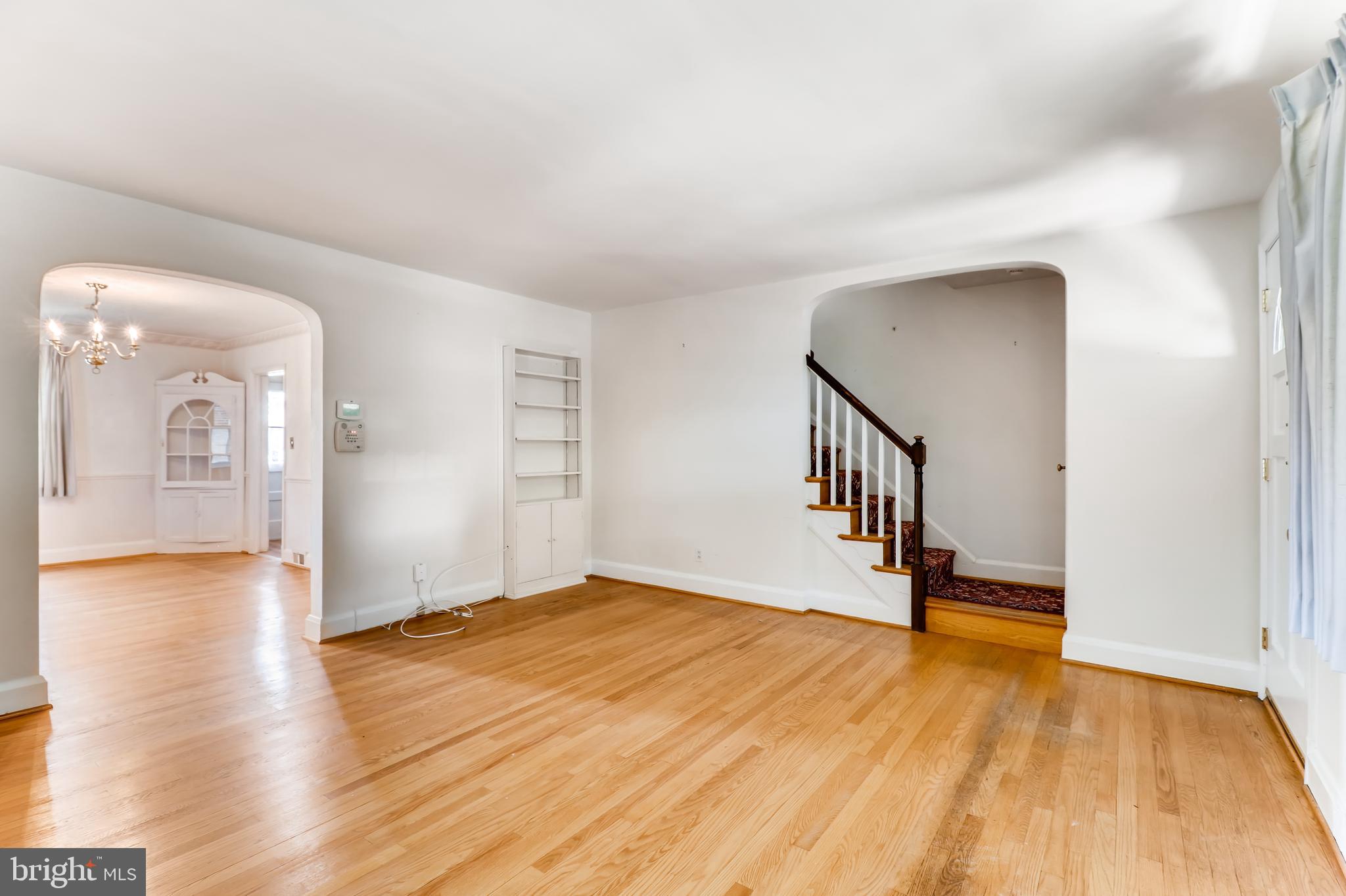 420 Overbrook Road Baltimore, MD 21212 - Photo 5 of 32