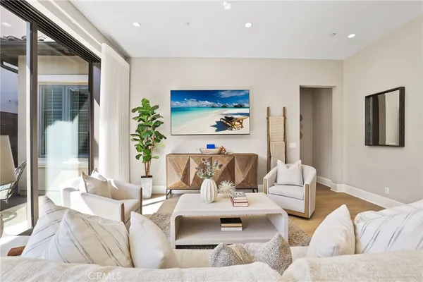 $2,058,000 | 130 Donati, Irvine, CA 92602