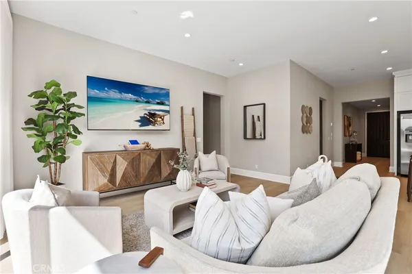 $2,058,000 | 130 Donati, Irvine, CA 92602