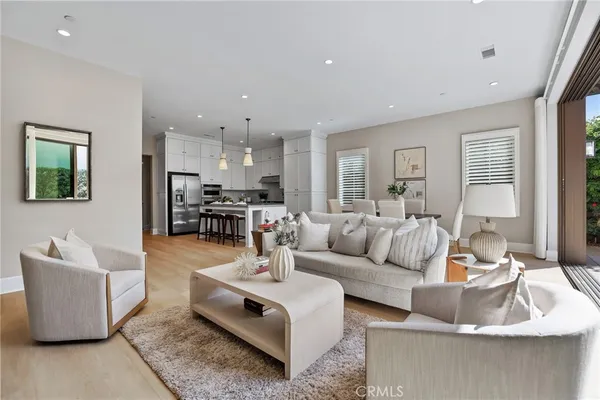 $2,058,000 | 130 Donati, Irvine, CA 92602