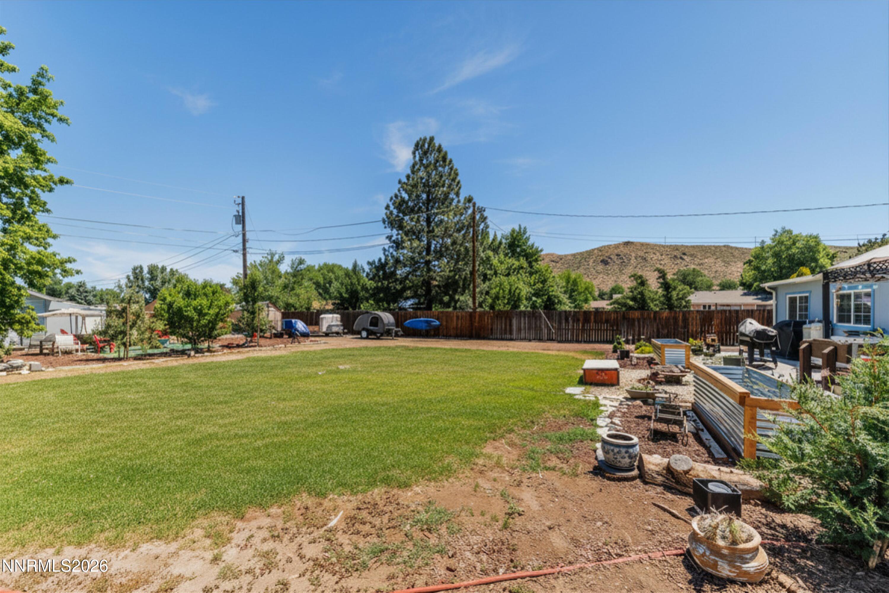 185 East Surge Street Reno, NV 89506 - Photo 23 of 33 13