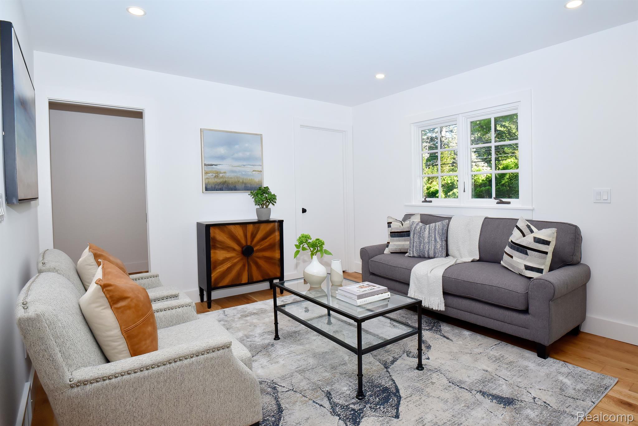 1654 Bracken Road Bloomfield Hills, MI 48302 - Photo 11 of 37 Gallery Image 11