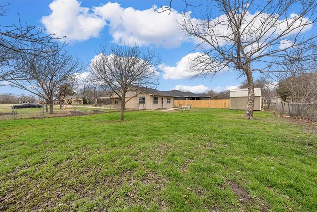 $180,000 | 608 Hayes Street, McGregor, TX 76657