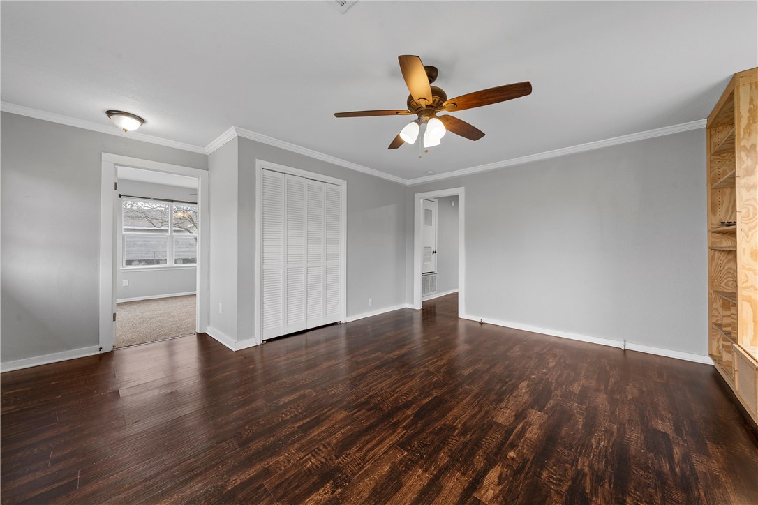 608 Hayes Street McGregor, TX 76657 - Photo 9 of 14