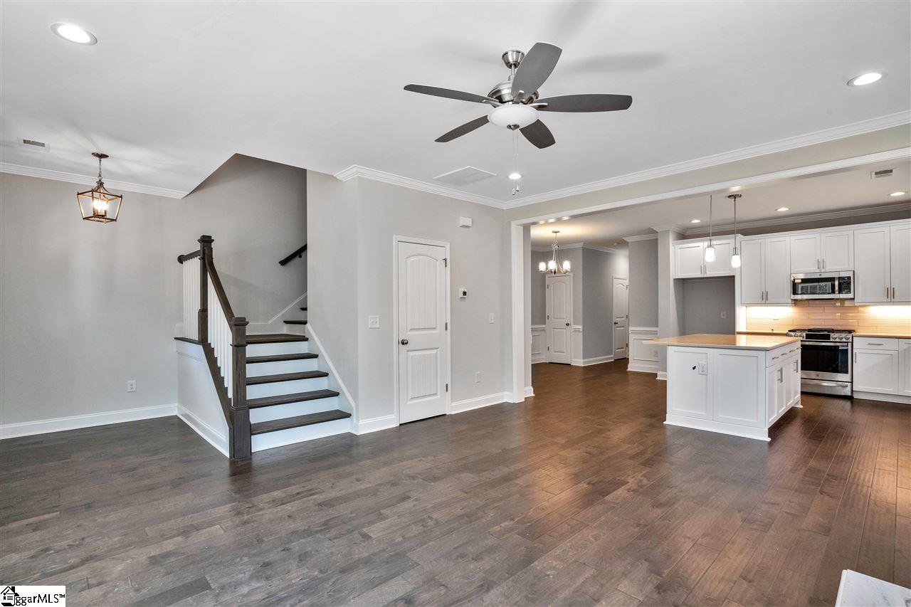 128 Danvers Road Greenville, SC 29607 - Photo 2 of 30 Gallery Image 2