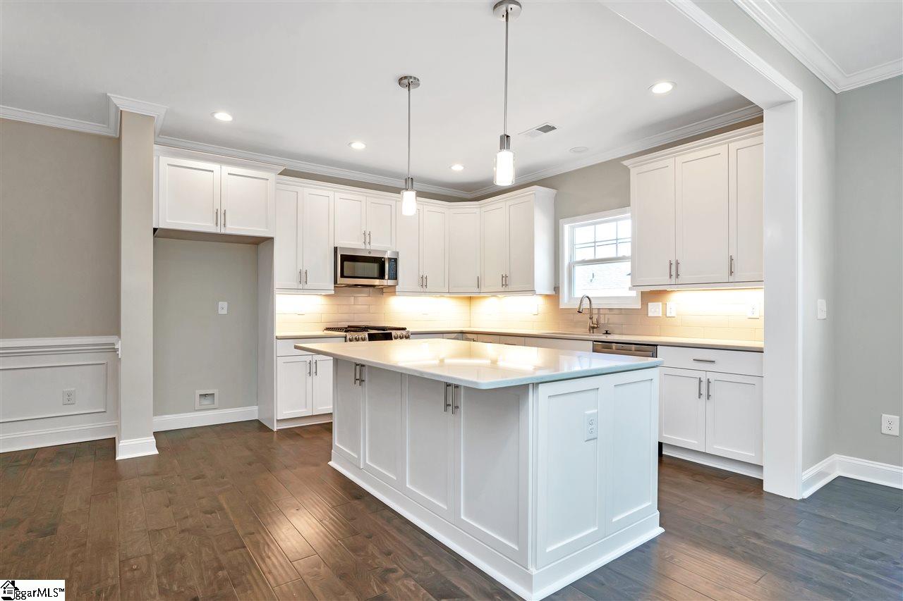 128 Danvers Road Greenville, SC 29607 - Photo 4 of 30 Gallery Image 4