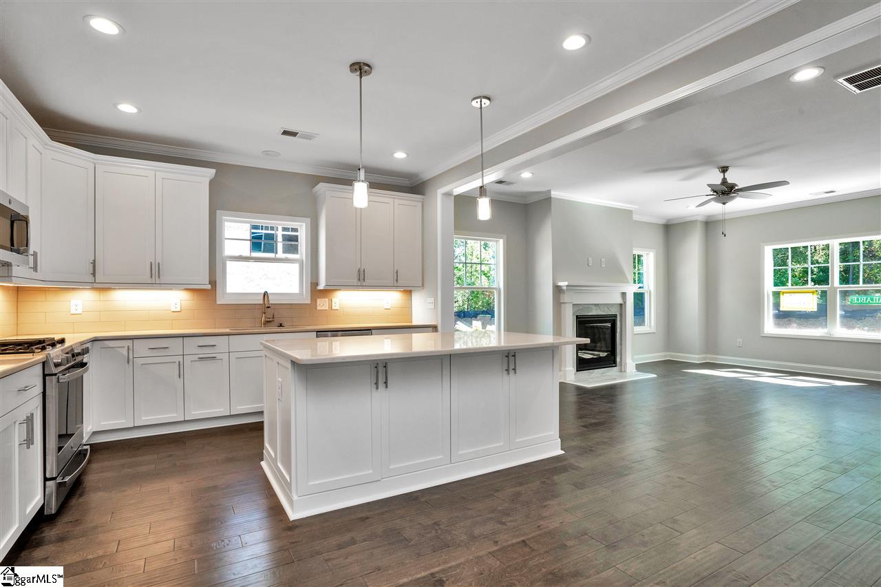 128 Danvers Road Greenville, SC 29607 - Photo 5 of 30 Gallery Image 5
