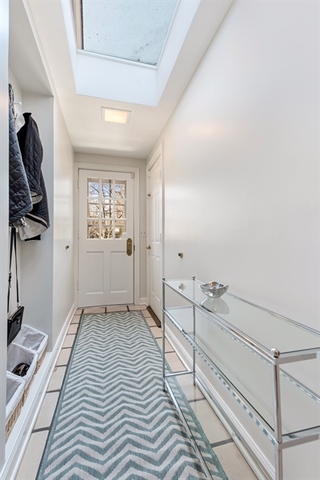 155 Spring Lane Winnetka, IL 60093 - Photo 22 of 43 Gallery Image 22