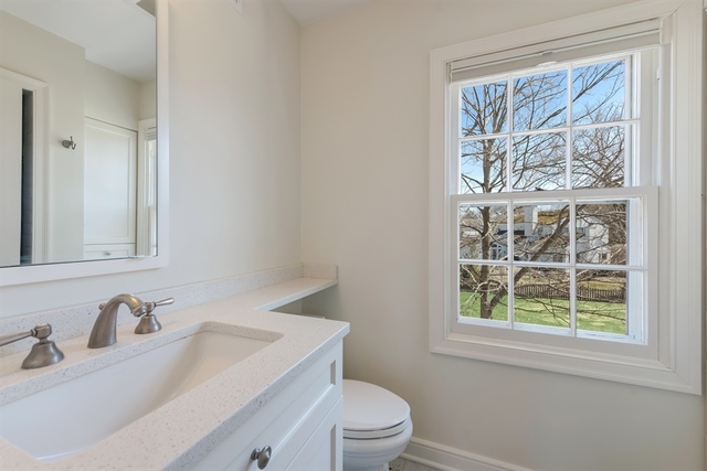155 Spring Lane Winnetka, IL 60093 - Photo 31 of 43 Gallery Image 31