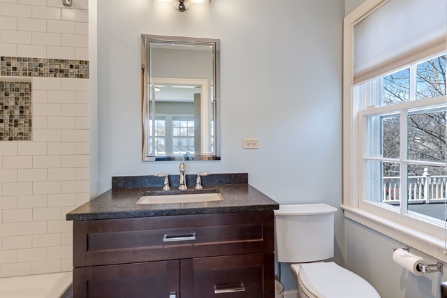 155 Spring Lane Winnetka, IL 60093 - Photo 34 of 43 Gallery Image 34