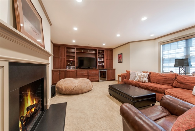 155 Spring Lane Winnetka, IL 60093 - Photo 36 of 43 Gallery Image 36